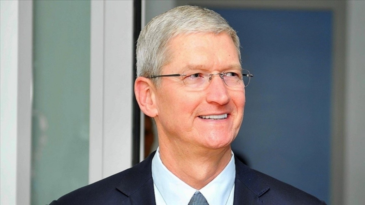 tim-cook-hangi-liderlik-marifetleriyle-teknoloji-dunyasina-istikamet-verdi-SsKLTcAF.jpg