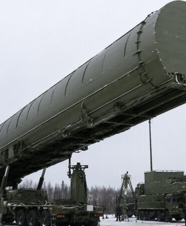 35-bin-kilometre-menzilli-kitalararasi-balistik-fuze-testi-gecti-hicbir-savunma-sistemi-durduramiyor-JOea7z84.jpg
