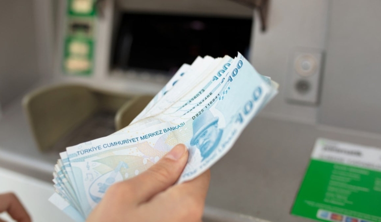 bakan-acikladi-odemeler-hesaplara-yatirildi-HLSTuAwy.jpg