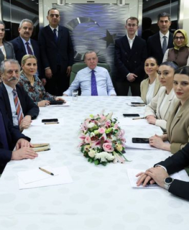 erdogan-kazakistanla-ticaret-hacmini-15-milyar-dolara-cikarmak-istiyoruz-8JEV7G78.jpg
