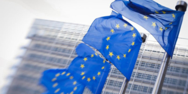 euro-bolgesinde-yillik-enflasyon-nisanda-yuzde-3e-yukseldi-cMutEeje.jpg