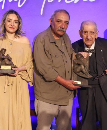 insani-anlamaya-ve-anlatmaya-adanmis-bir-omur-YF43hj1W.jpg