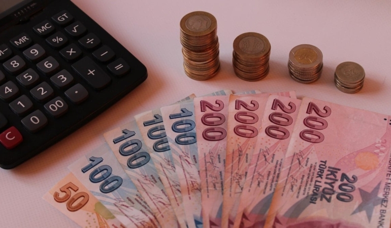 milyonlarca-kisiyi-ilgilendiren-duzenleme-mecliste-vergi-muafiyeti-ve-72-ay-taksit-kapida-ZQCgci5m.jpg
