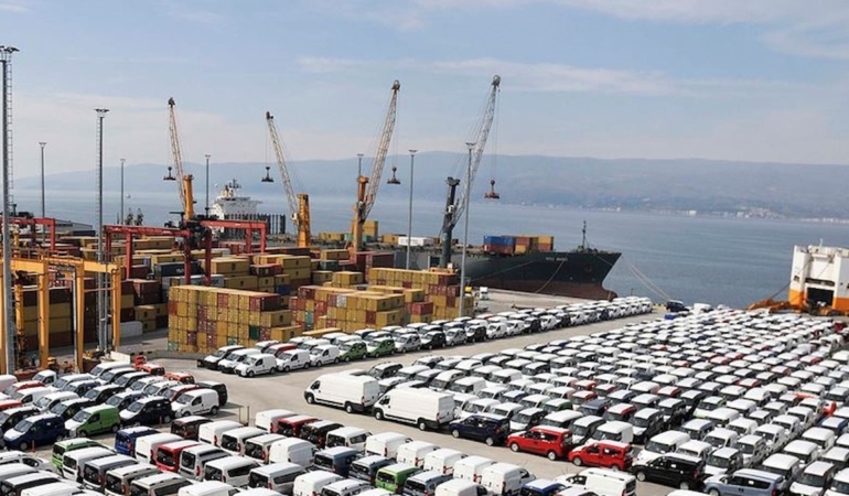 ticaret-bakanligi-otomotiv-ihracat-verilerini-paylasti-415-milyar-dolarlik-hacim-FvKruklY.jpg