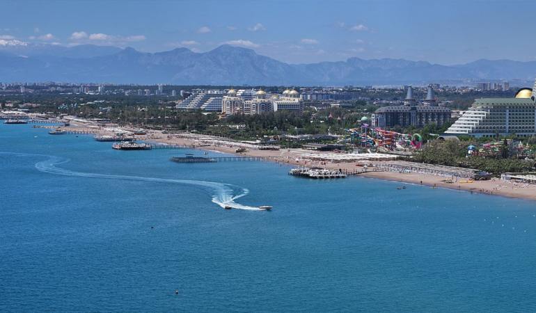 Turizmde bayram rahmeti: 9 günlük tatil rezervasyonları artıracak