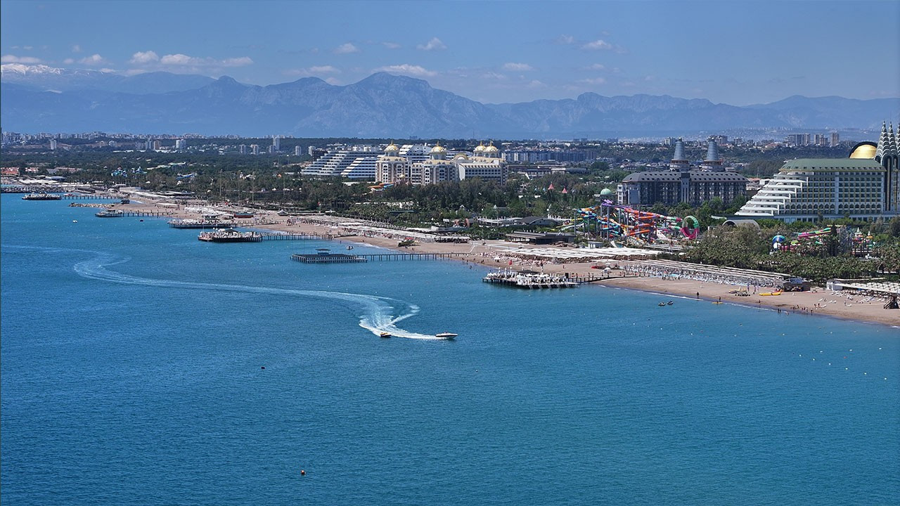turizmde-bayram-rahmeti-9-gunluk-tatil-rezervasyonlari-artiracak-yQdDEs1g.jpg