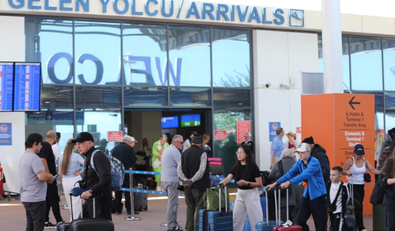 turizmdeki-tatil-hareketliliginin-bayram-sonrasi-da-surmesi-bekleniyor-FpCepqyF.jpg