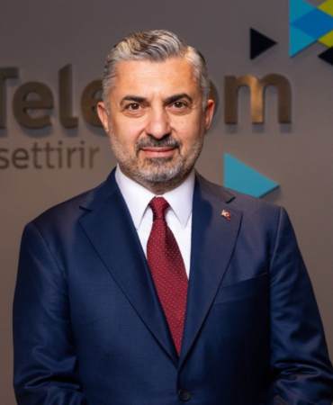 turk-telekom-yalnizca-merkeze-degil-herkese-anlayisiyla-81-ili-fiber-aglarla-oruyor-YkLtzPn1.jpg