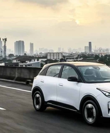 ucuz-cin-yapimi-elektrikli-otomobil-teslayi-geride-birakti-fiyati-sadece-450-bin-lira-19qkPYkA.jpg