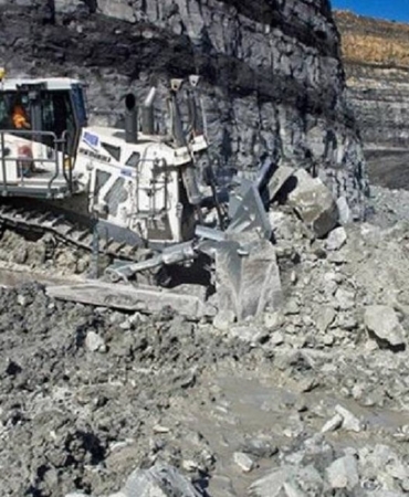 73-tonluk-dev-buldozer-uzaktan-kumandayla-calisiyor-binlerce-kilometreden-yonetiliyor-i6N79L3F.jpg