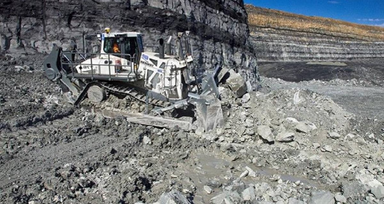 73-tonluk-dev-buldozer-uzaktan-kumandayla-calisiyor-binlerce-kilometreden-yonetiliyor-i6N79L3F.jpg