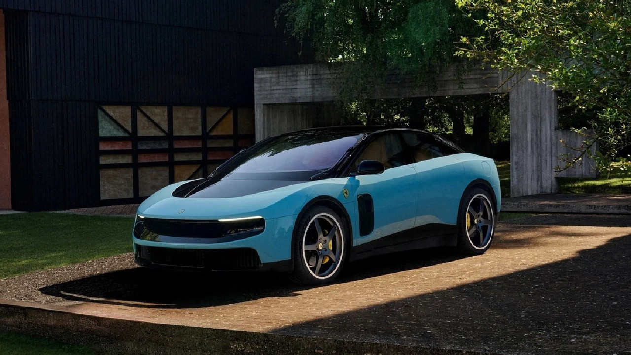 araba-devinde-sok-birinci-elektrikli-modelin-akabinde-istifa-etti-Ba4zvGDM.jpg