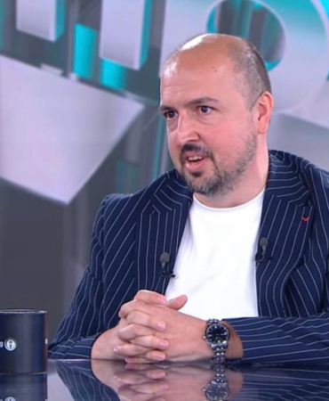atakan-tekstilde-uretim-hacminin-artmasi-ve-yatirim-lazim-eeyrzcBC.jpg