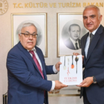bakan-ersoy-ile-rus-buyukelci-versinin-bir-ortaya-geldi-z5MqSety.jpg
