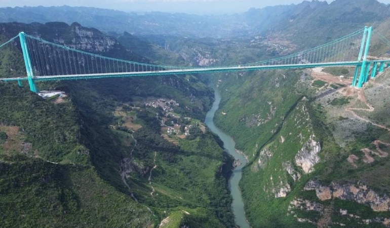 dunyanin-en-yuksek-koprusu-tam-625-metre-yuksekliginde-u1n3zvEO.jpg