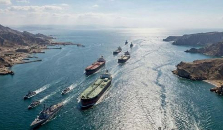 iran-hurmuzden-musaadesiz-gecmek-isteyen-uc-tanker-durduruldu-eYClnFYJ.jpg
