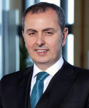 is-bankasindan-13-milyar-dolarlik-surdurulebilir-sendikasyon-kredisi-ortan-yesil-donusum-seyahatine-onculuk-edecegiz-CLQ8t59i.jpg
