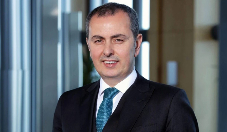 is-bankasindan-13-milyar-dolarlik-surdurulebilir-sendikasyon-kredisi-ortan-yesil-donusum-seyahatine-onculuk-edecegiz-CLQ8t59i.jpg