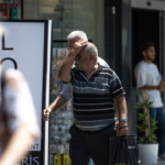 uzmandan-sicak-hava-uyarisi-bu-belirtileri-hafife-almayin-OscTrHCC.jpg