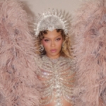 beyonc-2-yil-sonra-muzik-dunyasina-dondu-yeni-album-oncesi-surpriz-sarki-geldi-56ydaaJY.jpg