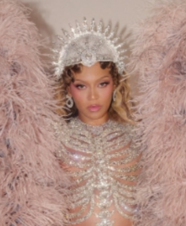 beyonc-2-yil-sonra-muzik-dunyasina-dondu-yeni-album-oncesi-surpriz-sarki-geldi-56ydaaJY.jpg