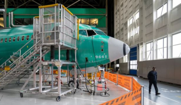 Boeing, SMBC’den 100 uçak siparişi aldı