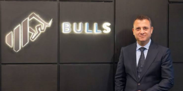 bulls-tesebbus-bulgs-bedelsiz-icin-dugmeye-basti-cLrbwr7m.jpg