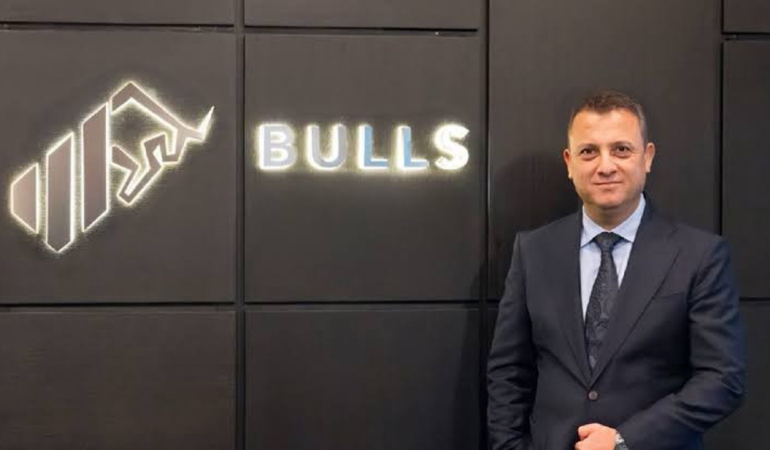 bulls-tesebbus-bulgs-bedelsiz-icin-dugmeye-basti-cLrbwr7m.jpg