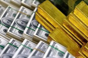dolar-100-esiginde-direndi-altin-4-bin-dolarin-altina-sarkti-hangisi-kazanacak-aPvKyPwW.jpg