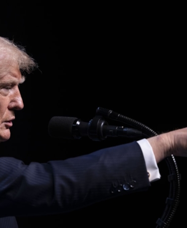 financial-times-duyurdu-trump-yeni-gumruk-tarifeleri-getirmeye-hazirlaniyor-39aXC8re.jpg