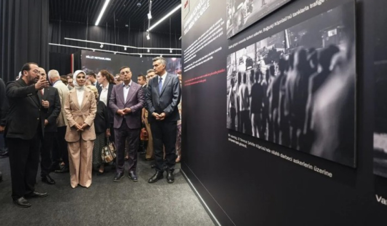 “İrade Bizim, Zafer Bizim” standı ziyaretçileriyle buluştu