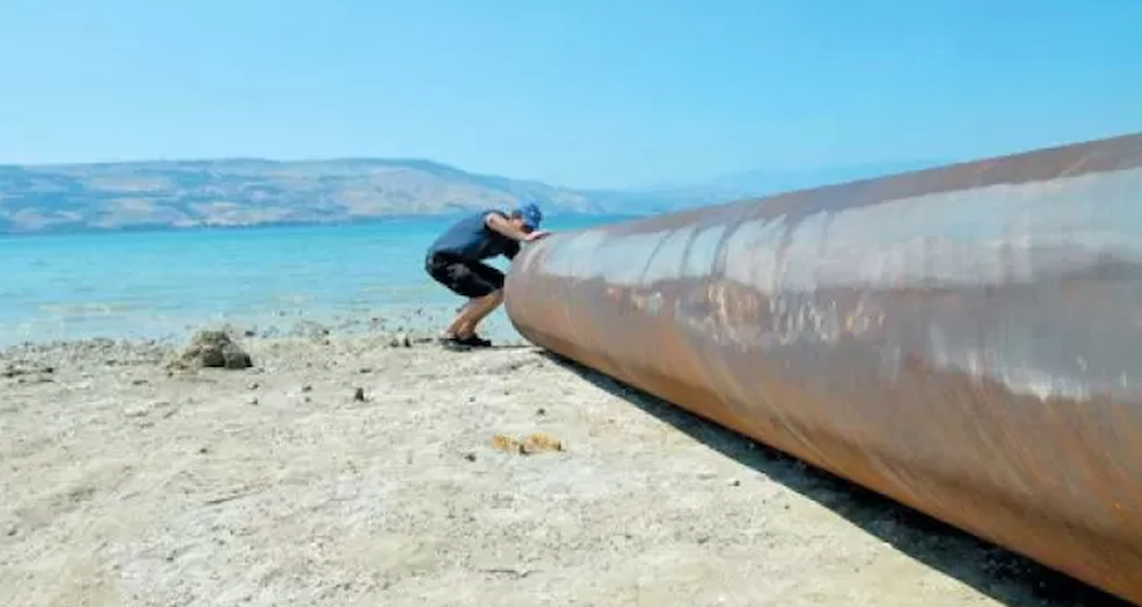 israil-kendisini-koruyan-ulkenin-suyunu-kesti-v7vRZtVt.jpg