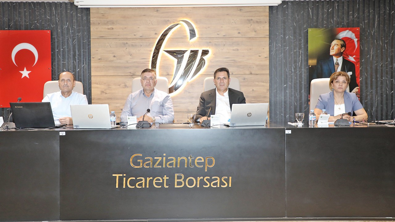 karadeniz-ve-hurmuzdeki-tansiyon-tahil-ticaretini-tehdit-ediyor-19T6RSAn.jpg