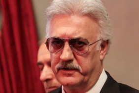 perdenin-arkasinda-yoksulluk-var-hT5xgJAu.jpg