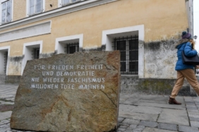 sagcilarin-durak-noktasiydi-hitlerin-dogdugu-evi-karakola-donusturduler-IPX3vqMS.jpg