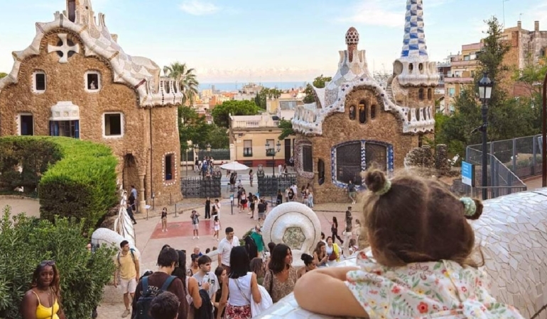 tatil-cenneti-kapilarini-kapatti-turist-istemiyorlar-p7jbK8LR.jpg