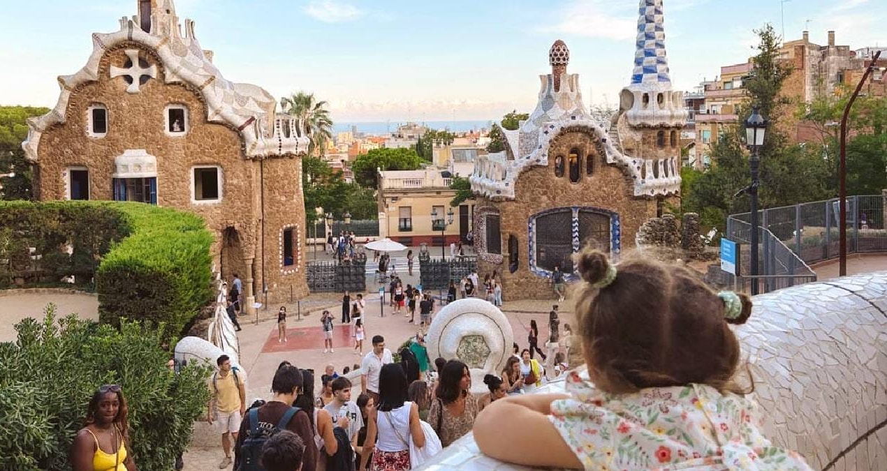 tatil-cenneti-kapilarini-kapatti-turist-istemiyorlar-p7jbK8LR.jpg