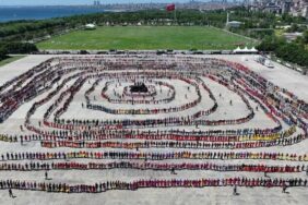 turkiye-rekor-kirdi-yunanistan-bizim-diyerek-cildirdi-5KNXjgR4.jpg