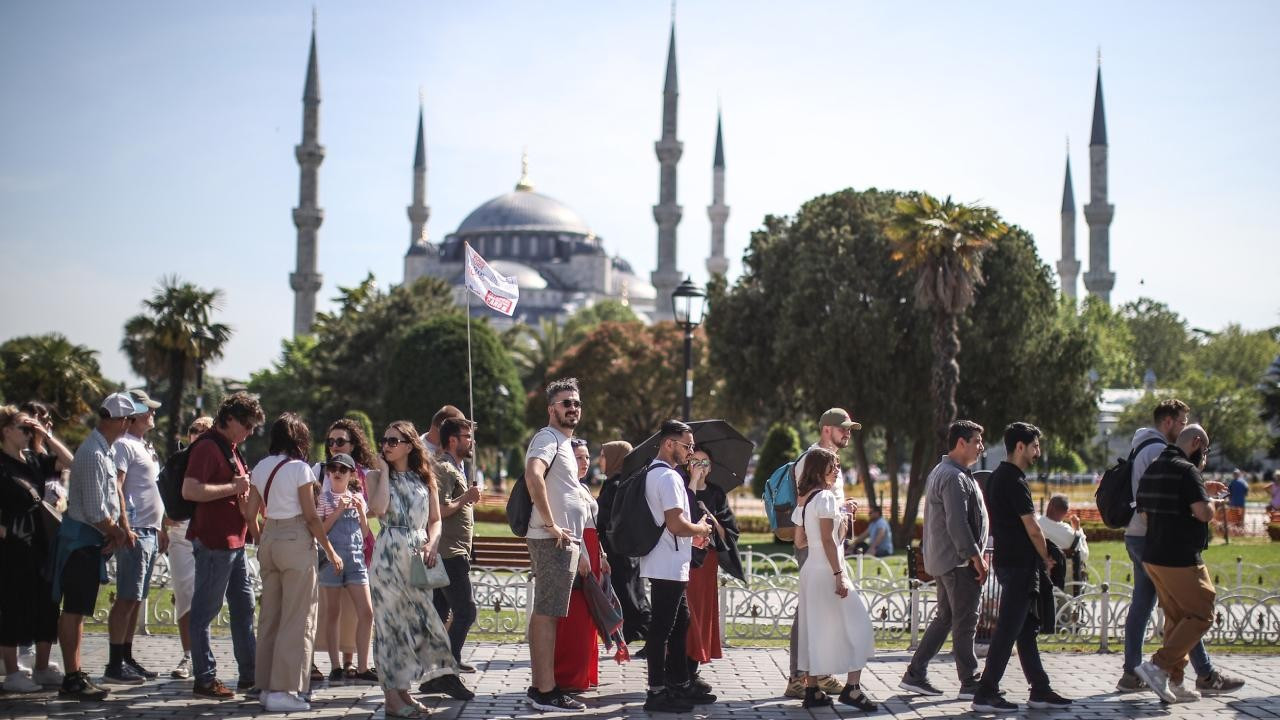 turkiye-turizmde-doruga-kosuyor-dunyada-birinci-4e-girdi-miOgW4Iv.jpg