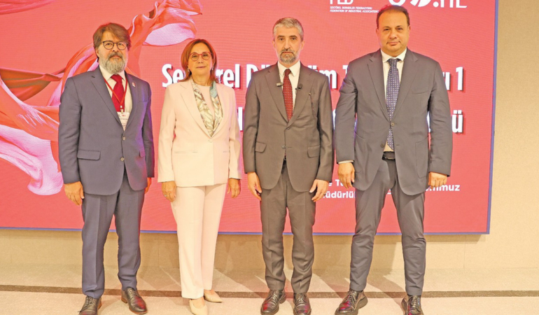 tusiad-baskani-ozan-diren-sanayi-siyaseti-dallari-bahtina-terk-etmemeli-33IQt792.jpg