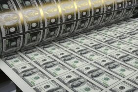 yeni-100-dolarlar-piyasaya-surulecek-9Phi13AF.jpg