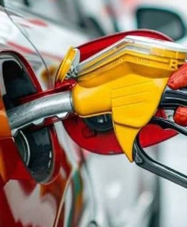 benzine-pazartesi-gece-yarisi-156-tl-zam-bekleniyor-LLIzFvNL.jpg
