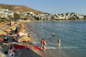 bodrumda-yaz-telasi-oteller-dolu-tartismalar-bol-tatil-keyfi-tam-gaz-QeNZQv2B.jpg