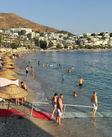 bodrumda-yaz-telasi-oteller-dolu-tartismalar-bol-tatil-keyfi-tam-gaz-QeNZQv2B.jpg