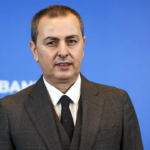 is-bankasi-yonetiminde-gorev-degisikligi-hakan-arandan-h-cahit-cinara-gecis-RF8xGpZJ.jpg