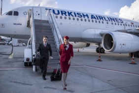 istihdamda-gerileme-kamu-ve-ozelde-isten-cikarmalar-suruyor-8G3fyHJq.jpg