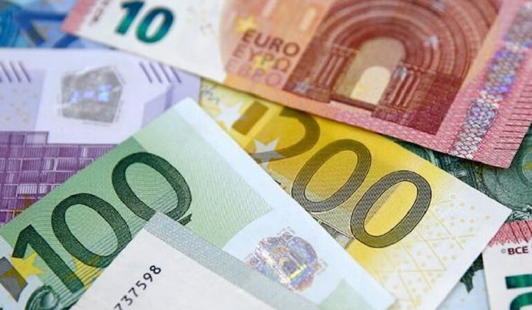 Türkiye’de euro ile alışveriş yapmayın çağrısı yapıldı