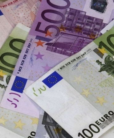 amcasinin-kasasinda-15-milyar-lira-buldu-euroya-cevrilemeyen-servetin-perde-arkasi-vcu3yQve.jpg