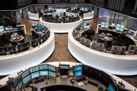 avrupa-borsalari-gunu-karisik-seyirle-kapatti-stoxx-europe-600-hafif-artida-wgNztxXK.jpg