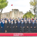 belirsizlikte-dayaniklilik-turkiyenin-yeni-iktisadi-ufku-Bj1NbVRj.jpg